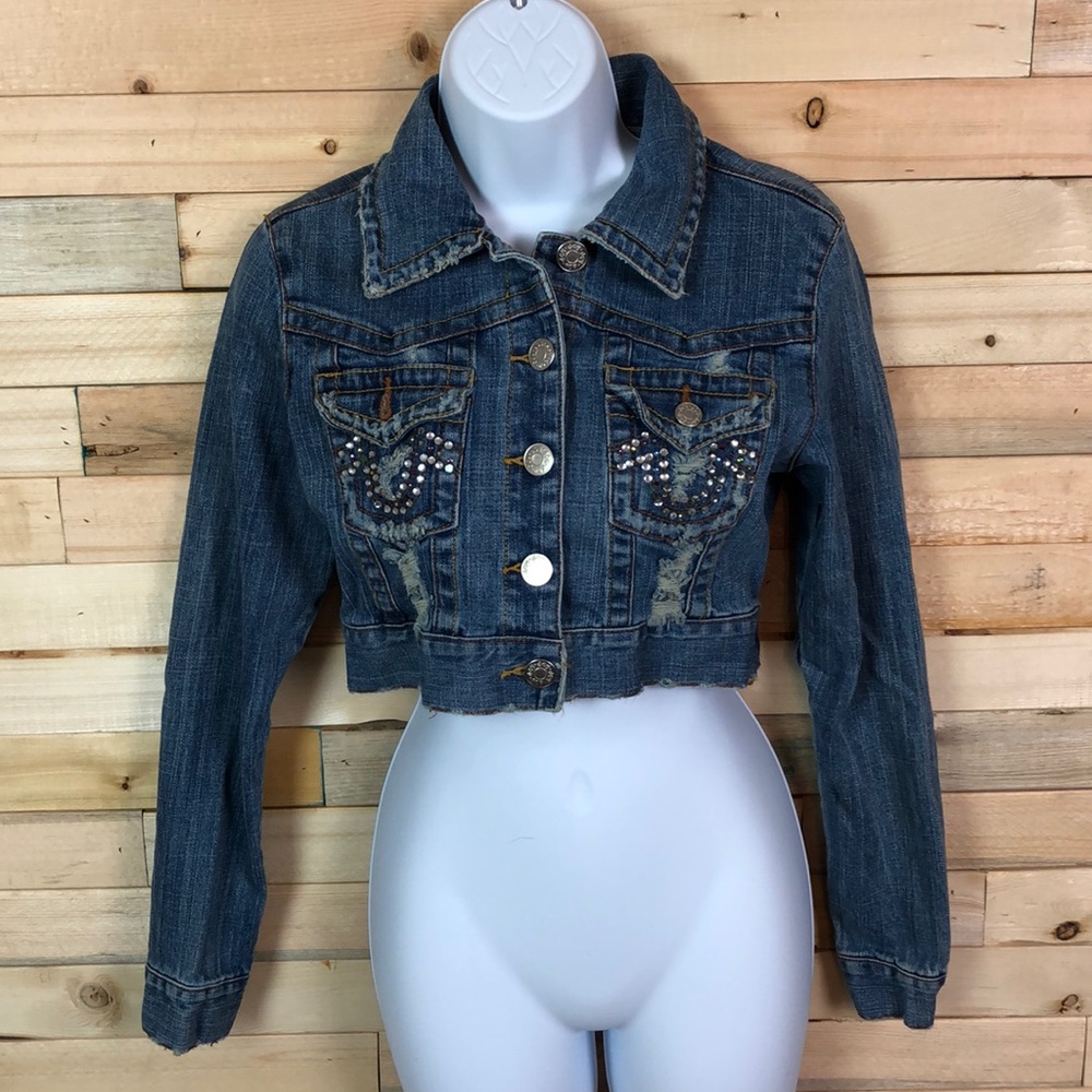 Cropped denim jacket